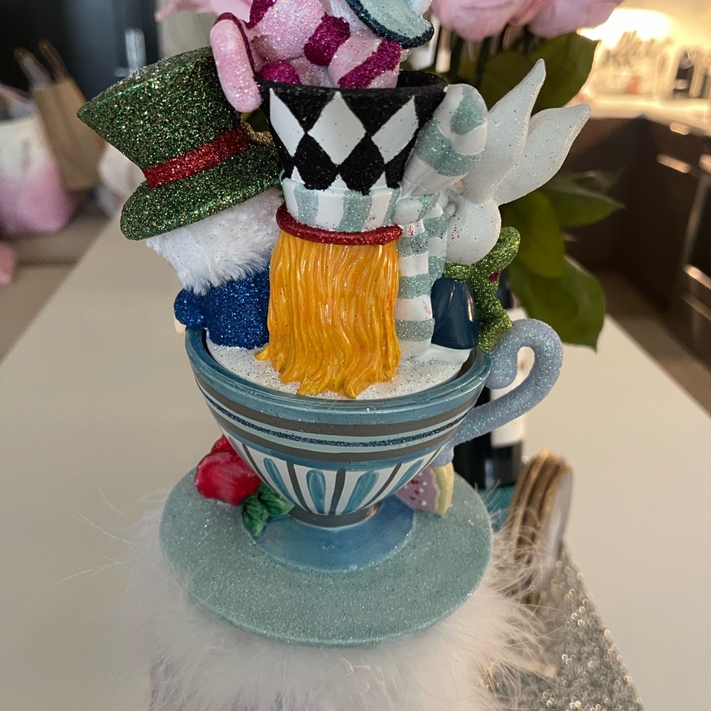 Holly Adler nutcracker “Alice in Wonderland”